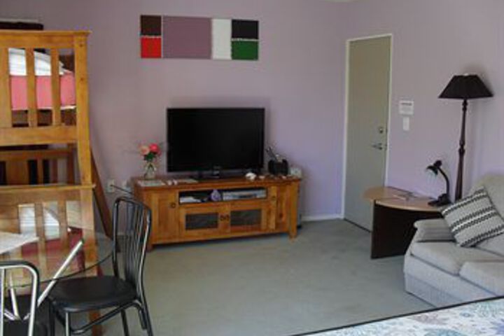 Room 10 of 30