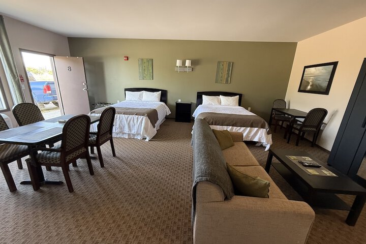 Room 2 of 9