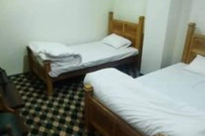 Room 8 of 15