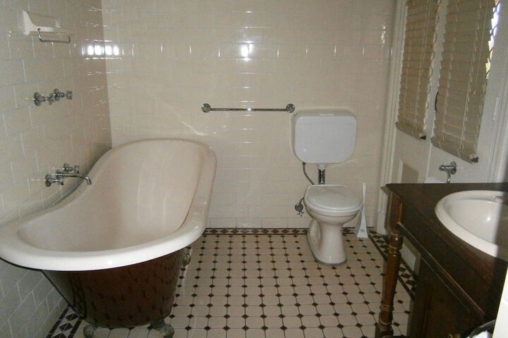 Room 25 of 55