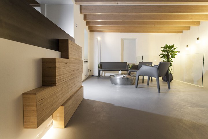 Entrance & Lobby