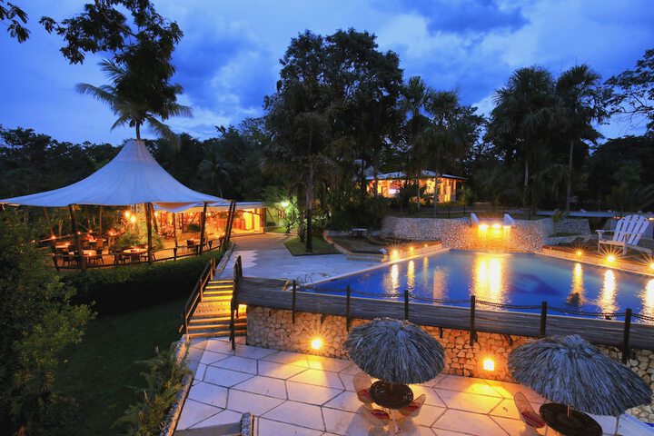 Pool Hotel