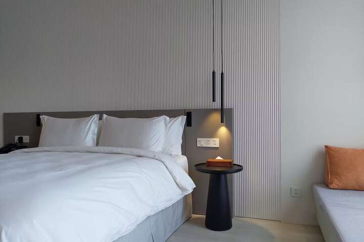 Room 23 of 63