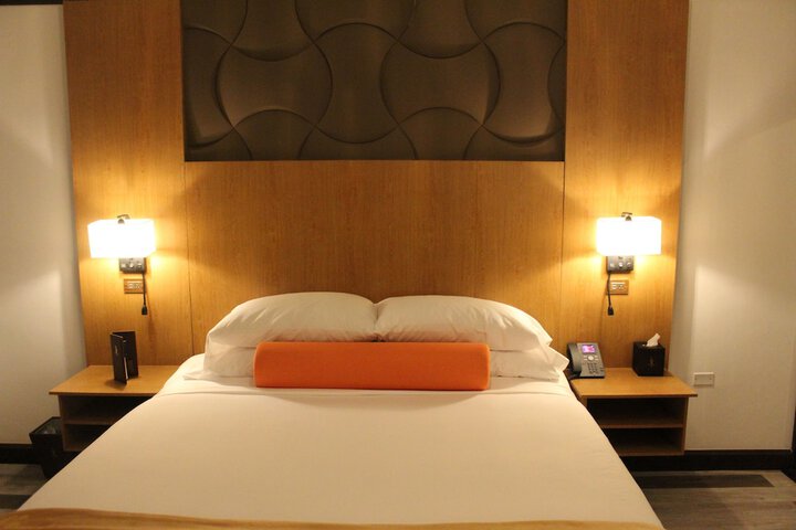 Room 34 of 83