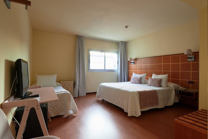 Room 72 of 186
