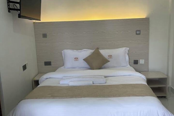 Room 4 of 45