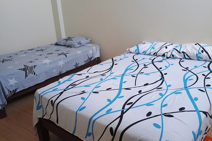 Room 4 of 17