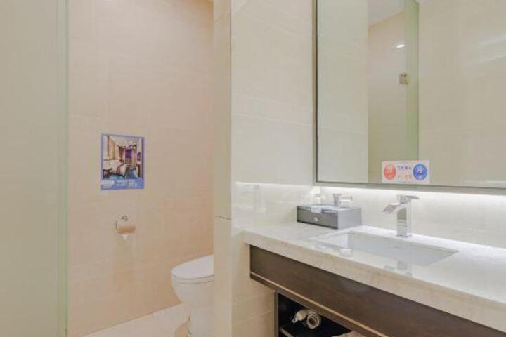QingYiWuJia Hotel