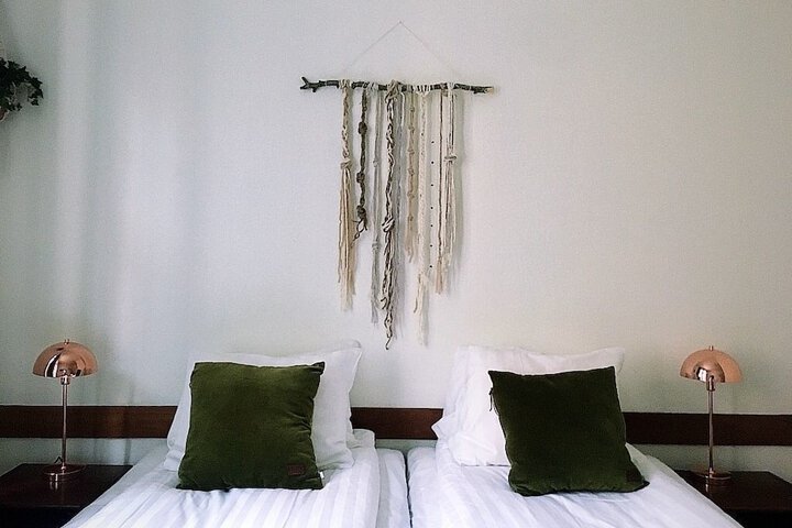 Room 4 of 36