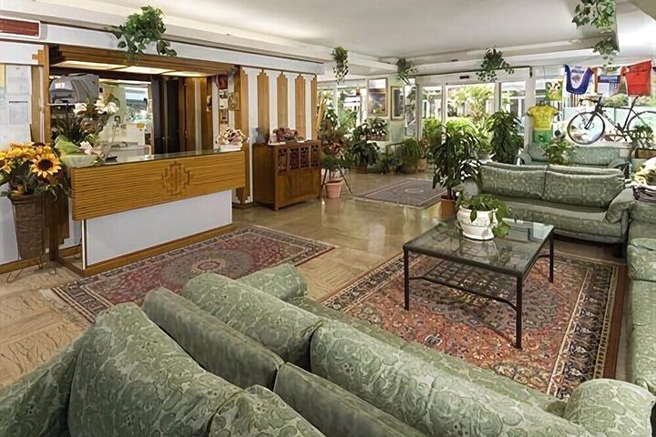 HOTEL STRAND