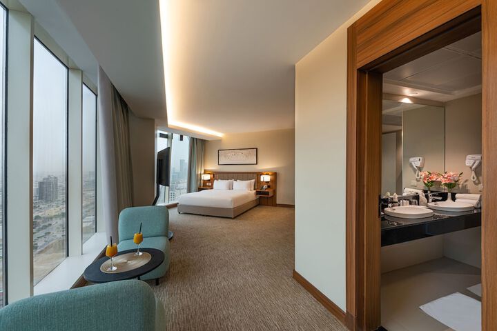 Room 8 of 50