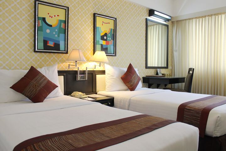 Room 10 of 70