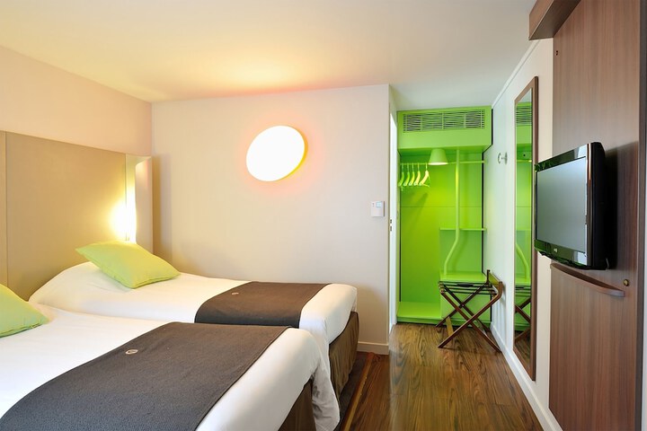 Room 19 of 44