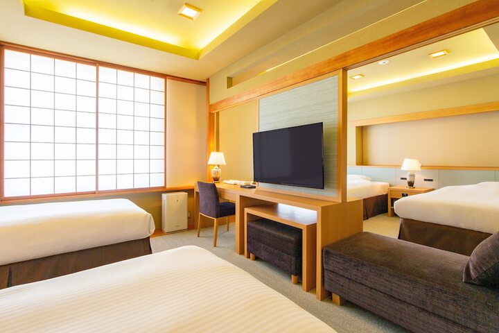 Room 37 of 175