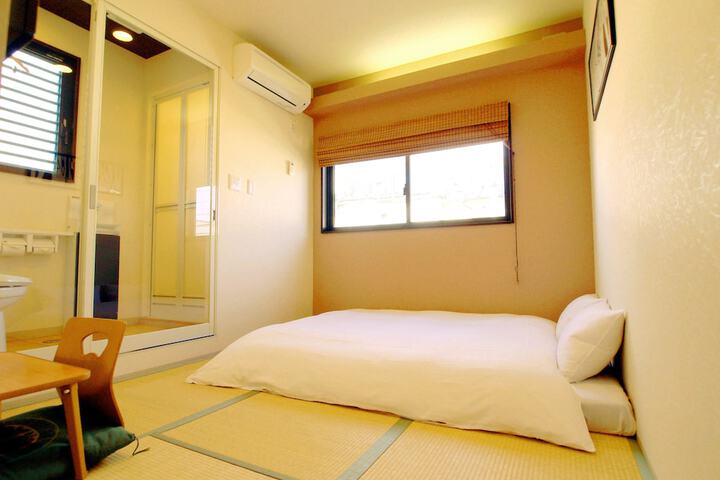 Room 9 of 53