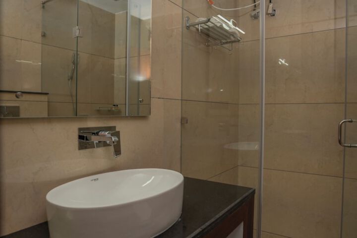 Room 10 of 10