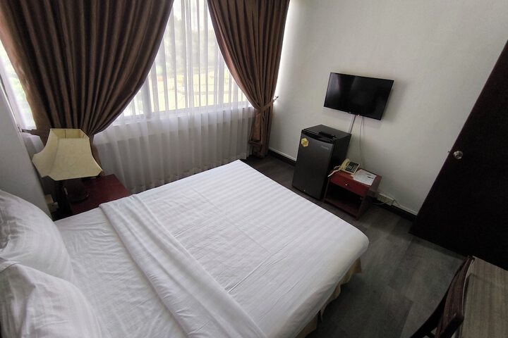 Room 8 of 41