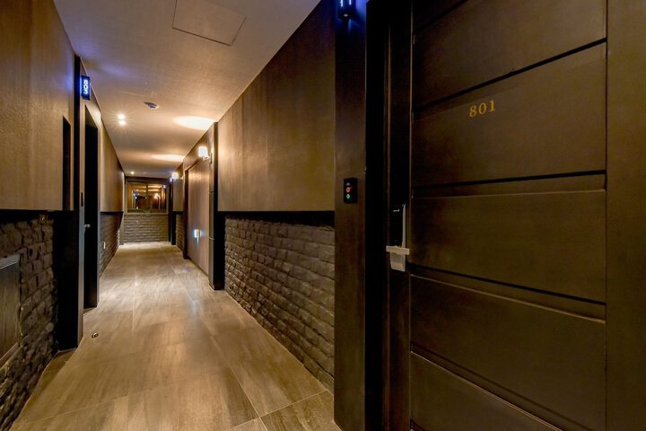 Ballroom/Hall 77 of 84
