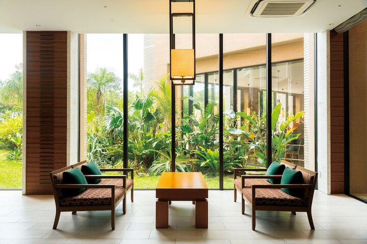 Hotel Interior 7 of 225