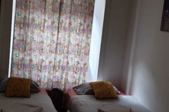 Room 7 of 28