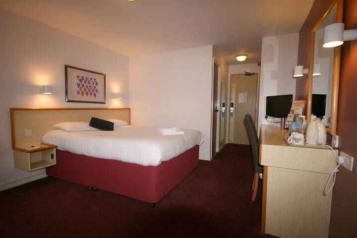 Room 8 of 44