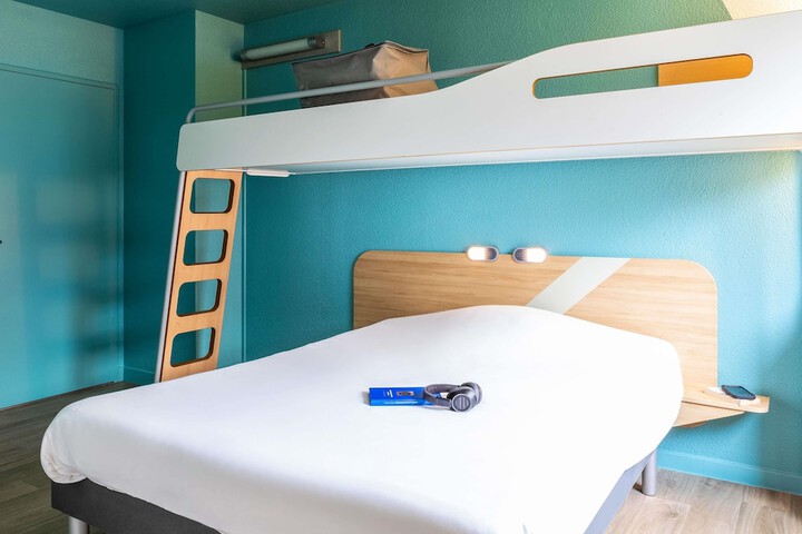 Room 3 of 26