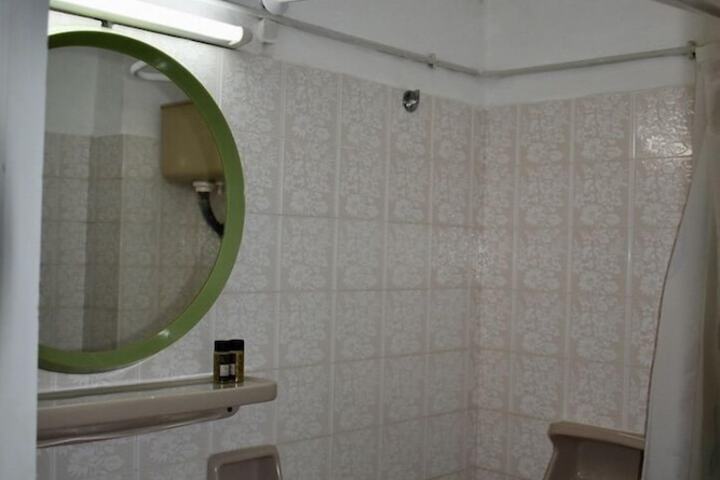 Room 79 of 90