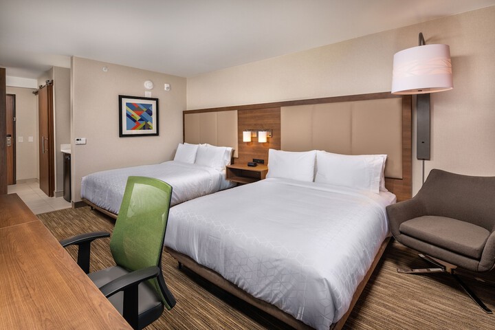 Room 18 of 60
