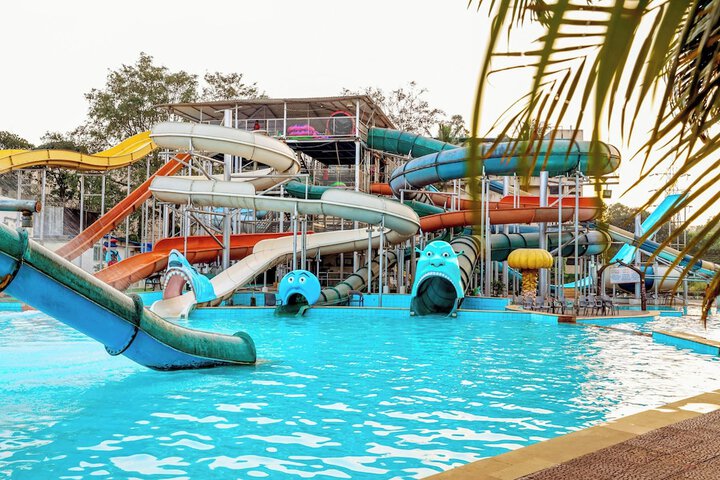 Pool Hotel