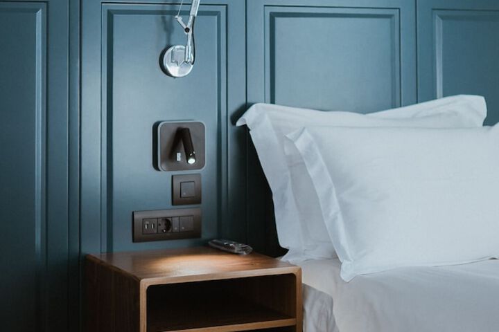 Room 42 of 110