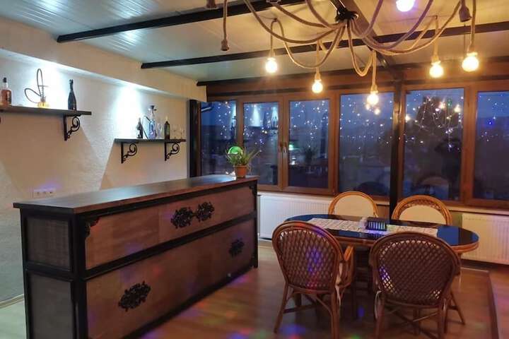 Room 82 of 185