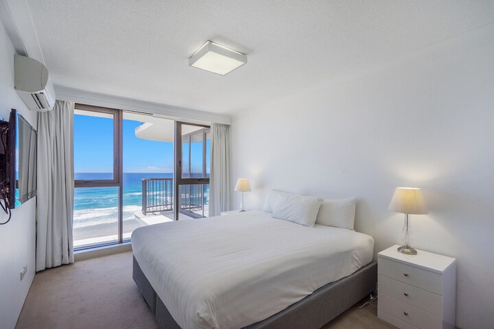Room 15 of 105