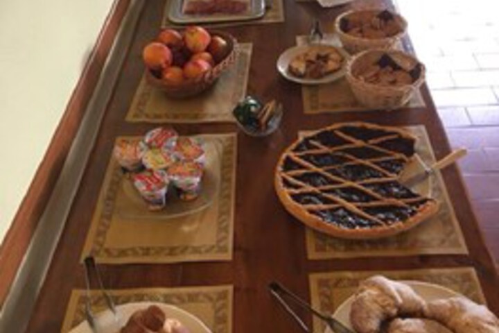 Dining 3 of 11