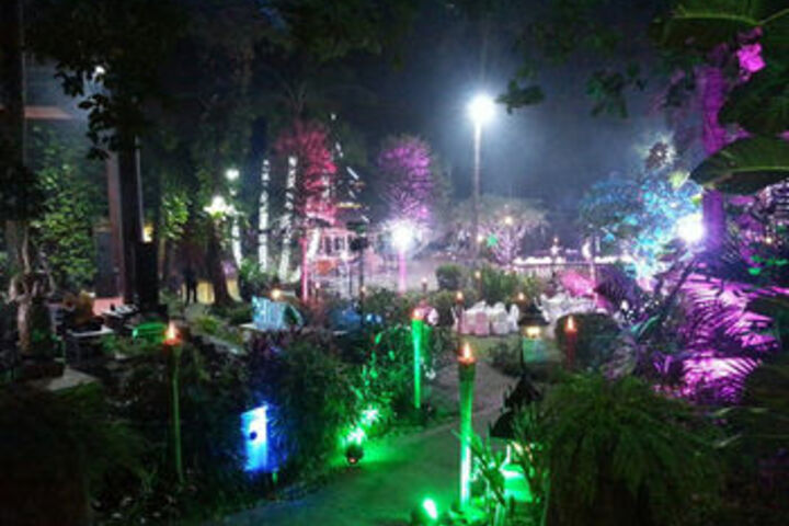 Hotel Exterior 20 of 92