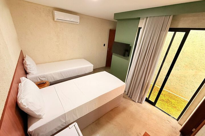 Room 13 of 47