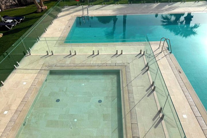 Pools & Facilities