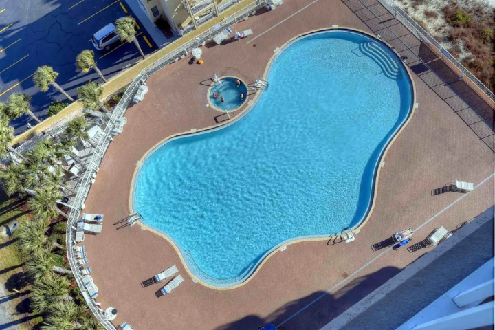 Pool 9 of 18