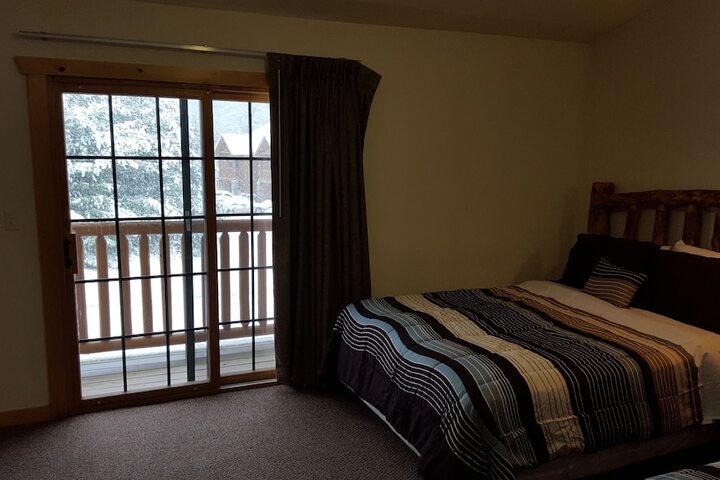 Room 7 of 37