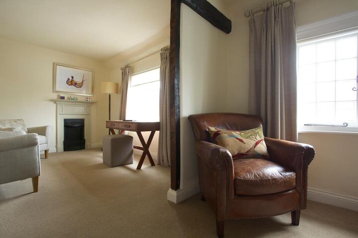 Room 12 of 28