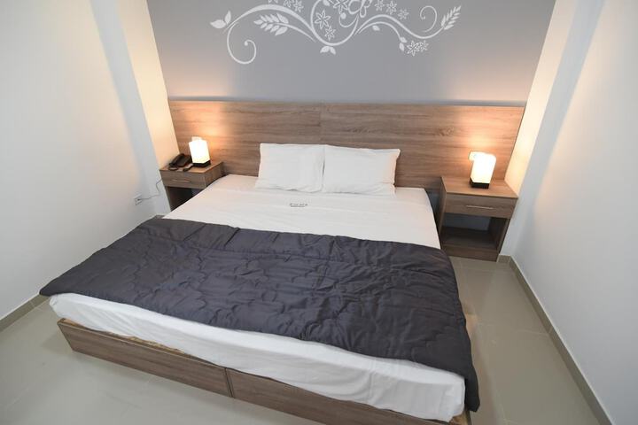 Room 16 of 34