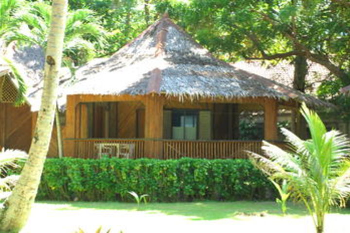 Hotel Exterior 4 of 19