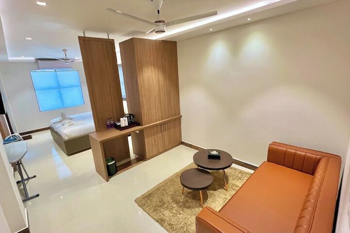 Room 50 of 97