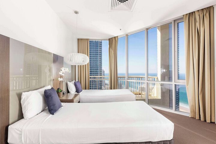 Room 28 of 105