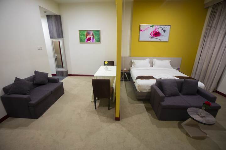 Room 7 of 36