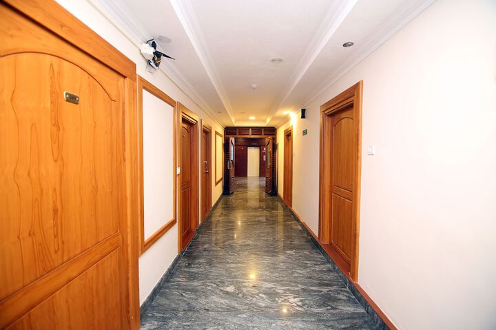 Ballroom/Hall 31 of 63