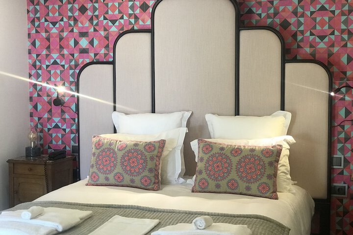 Room 13 of 76