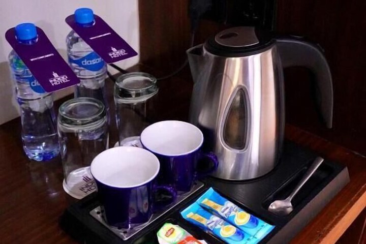 Breakfast/Coffee Service 21 of 42