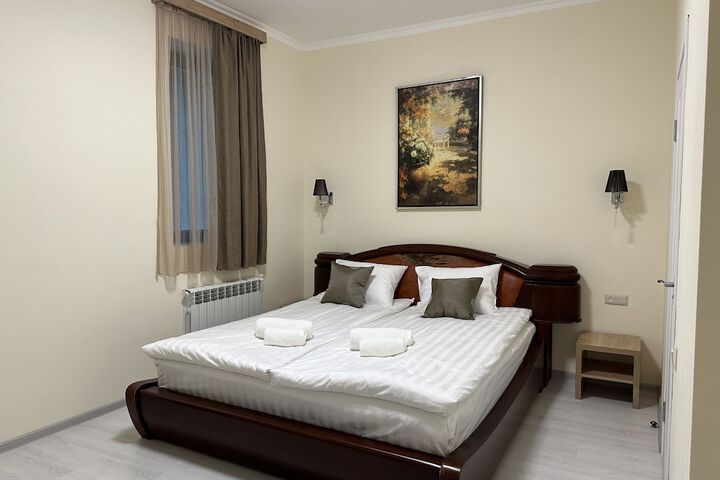 Room 6 of 39