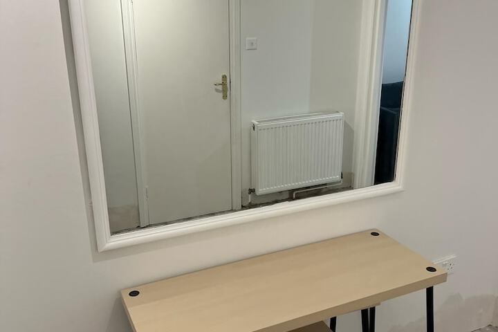 Room 38 of 146