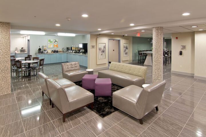 Snack bar